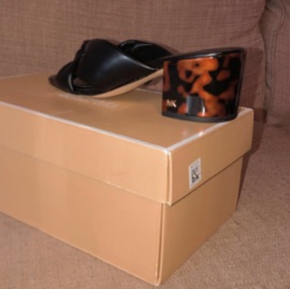 Michael Kors Shoes - Micheal Kors Slippers